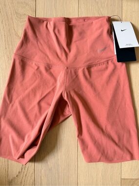 NWT size XS - Nike Zenvy Women’s High-Rise Bike Shorts — Coral 8”
